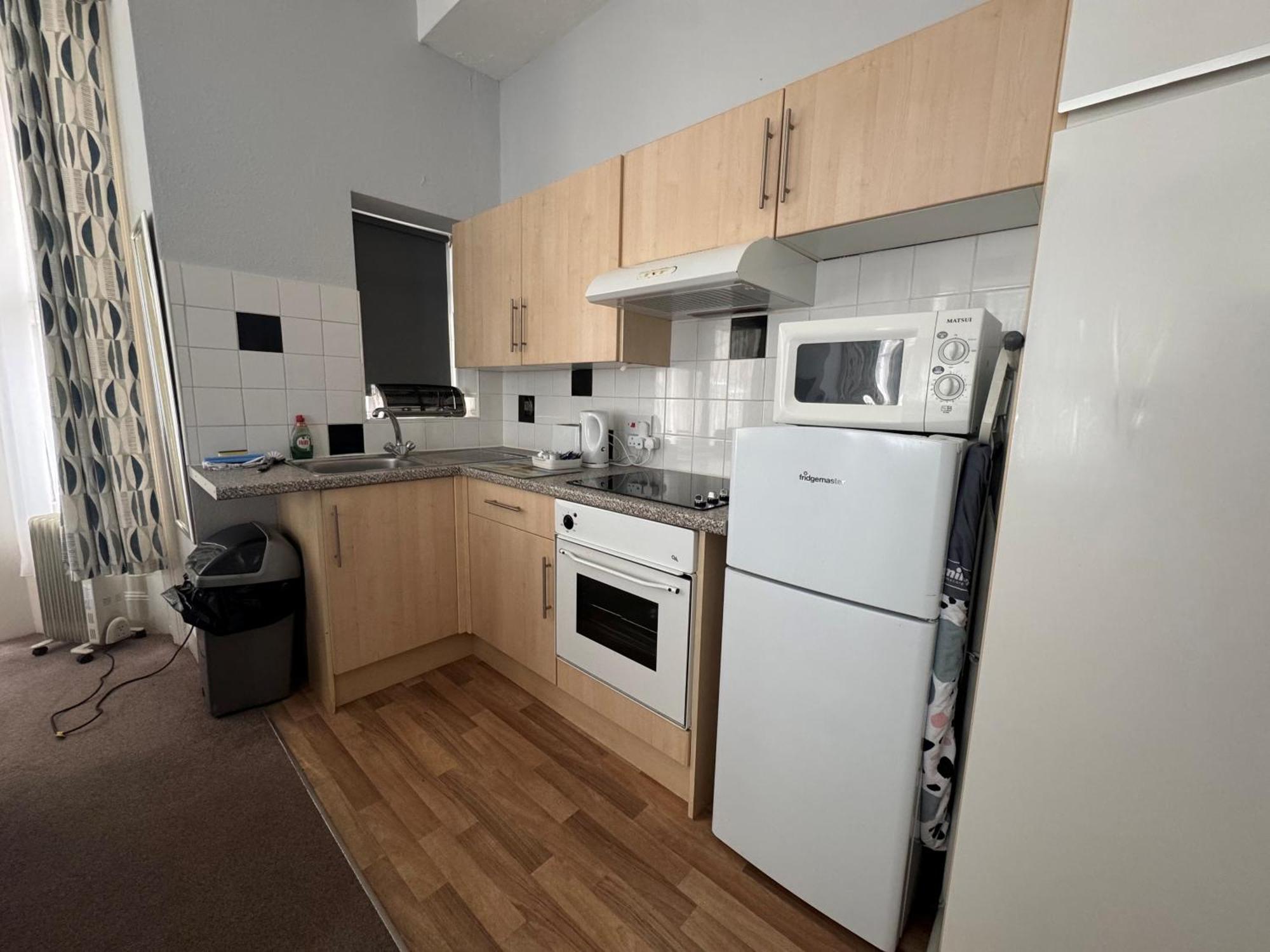 Devonshire House Holiday Flats อีสต์บอร์น ภายนอก รูปภาพ